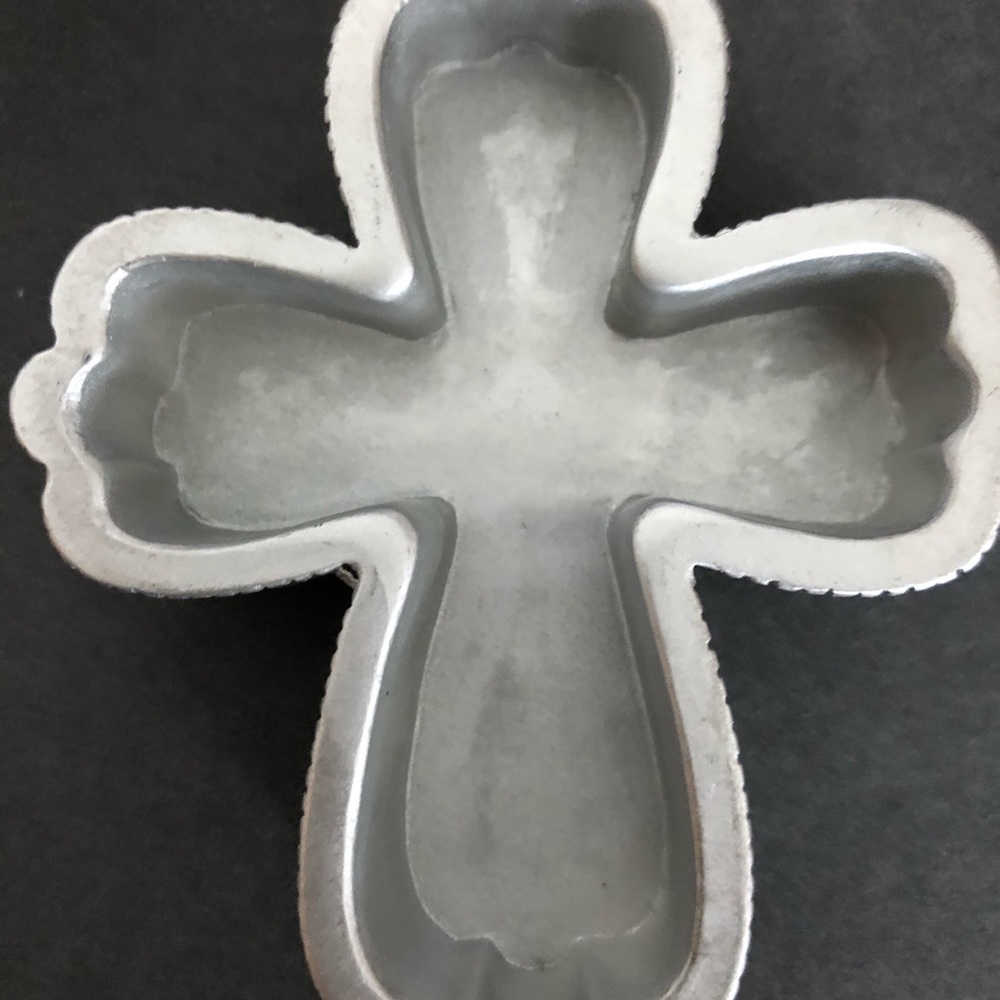Cross Trinket Box.. - Picture 4 of 6